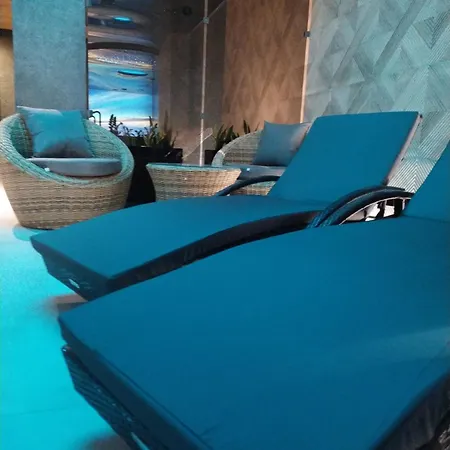 Privat bolig Zlote Piaski, Basen, Sauna,jacuzzi, Rolmasazer