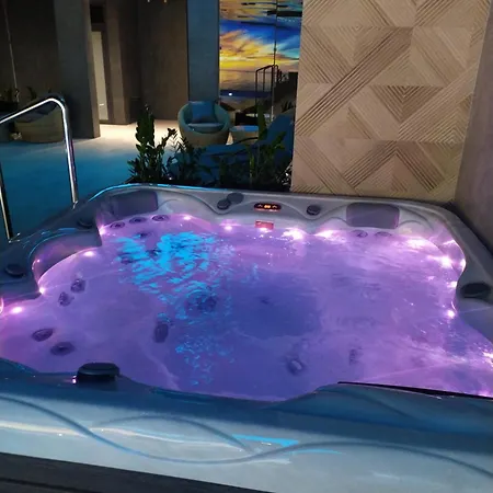 Zlote Piaski, Basen, Sauna,jacuzzi, Rolmasazer Privatunterkunft *