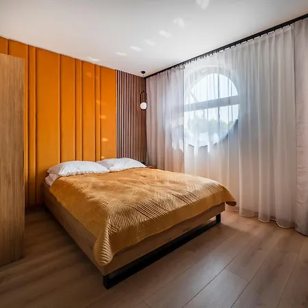 Zlote Piaski, Basen, Sauna,jacuzzi, Rolmasazer Privatunterkunft Jastrzębia Góra