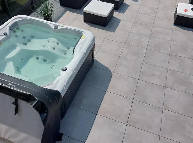 Habitación en casa particular Zlote Piaski, Basen, Sauna,jacuzzi, Rolmasazer *