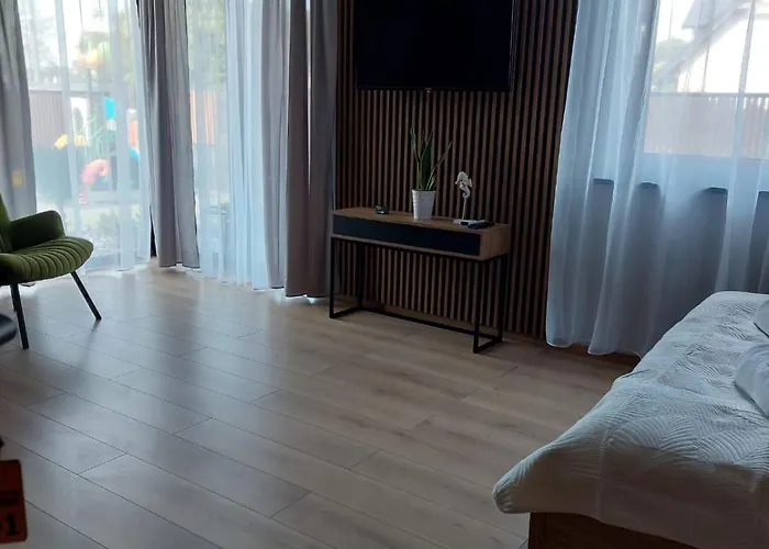 Habitación en casa particular Zlote Piaski, Basen, Sauna,jacuzzi, Rolmasazer *