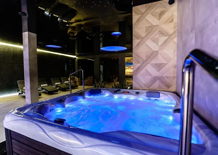 Zlote Piaski, Basen, Sauna,jacuzzi, Rolmasazer Habitación en casa particular *